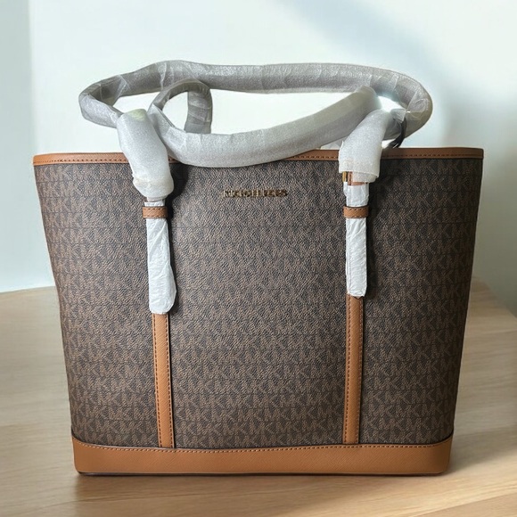 NWT MSRP $498 MICHAEL Michael Kors Jet Set Travel Large Logo Tote Bag - Picture 2 of 9